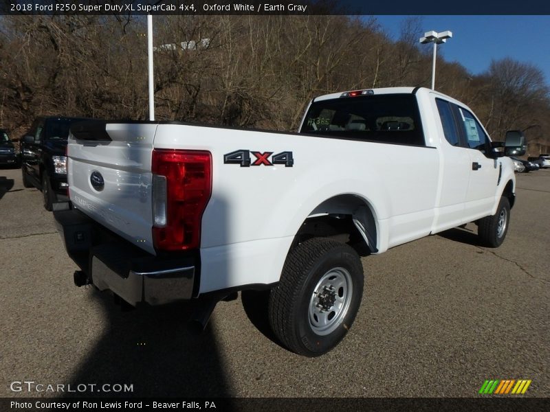 Oxford White / Earth Gray 2018 Ford F250 Super Duty XL SuperCab 4x4