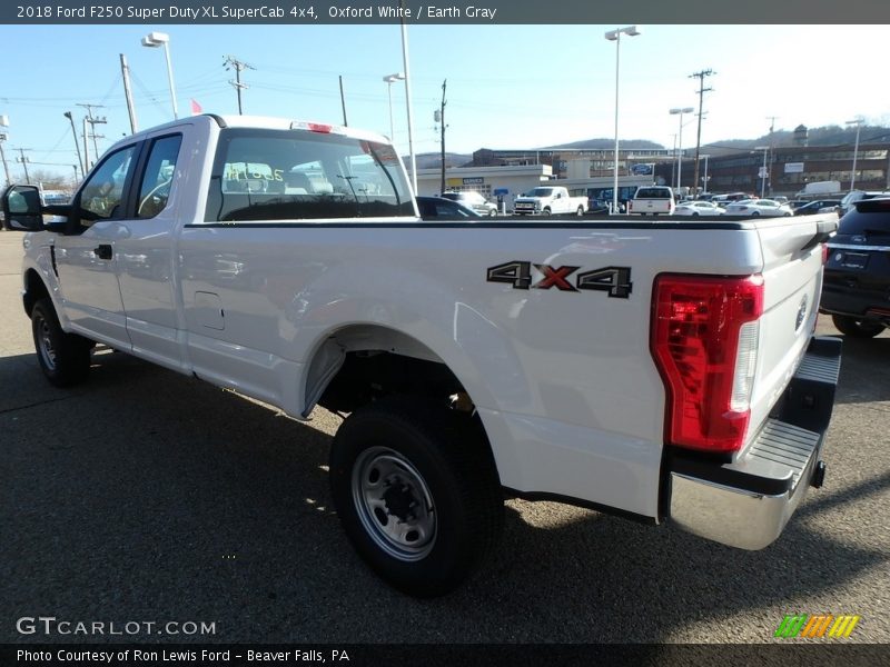 Oxford White / Earth Gray 2018 Ford F250 Super Duty XL SuperCab 4x4