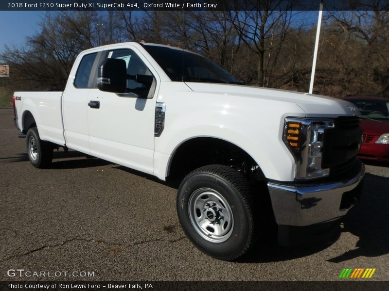 Oxford White / Earth Gray 2018 Ford F250 Super Duty XL SuperCab 4x4