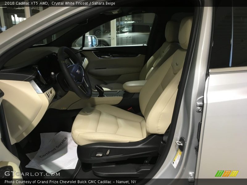 Crystal White Tricoat / Sahara Beige 2018 Cadillac XT5 AWD