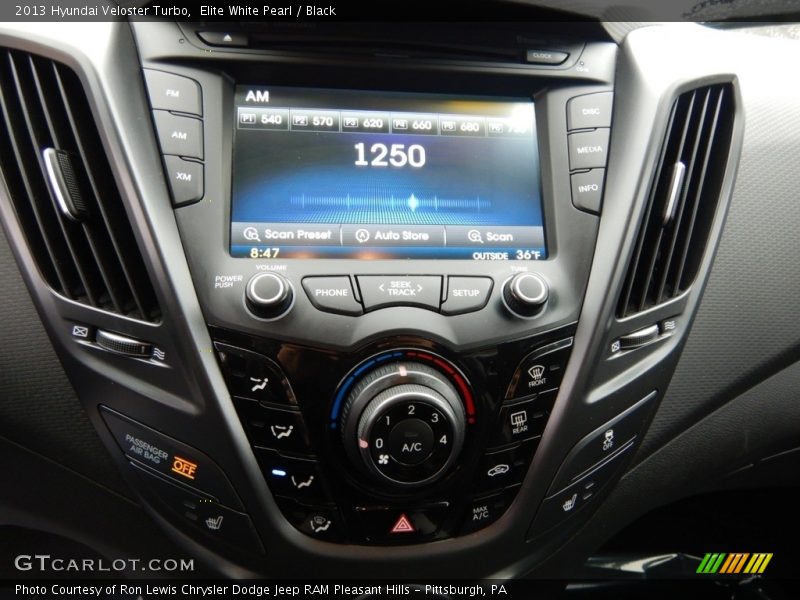 Elite White Pearl / Black 2013 Hyundai Veloster Turbo