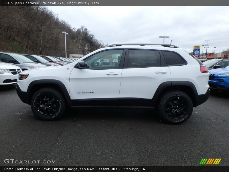 Bright White / Black 2019 Jeep Cherokee Trailhawk 4x4