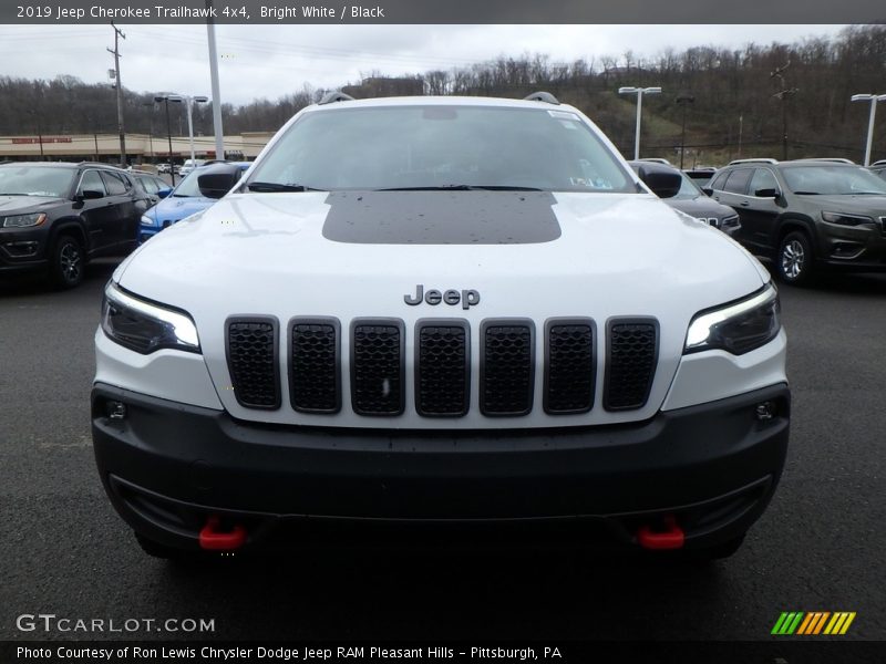 Bright White / Black 2019 Jeep Cherokee Trailhawk 4x4