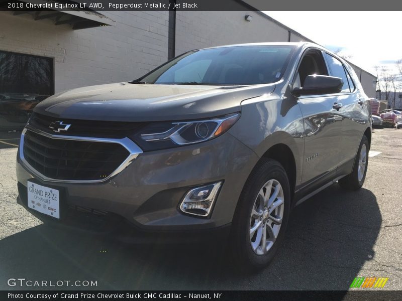 Pepperdust Metallic / Jet Black 2018 Chevrolet Equinox LT AWD