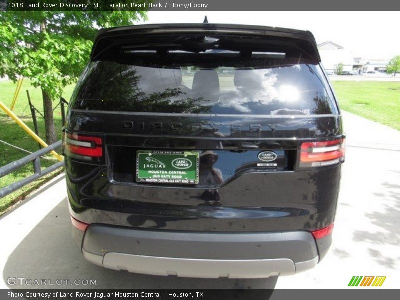 Farallon Pearl Black / Ebony/Ebony 2018 Land Rover Discovery HSE
