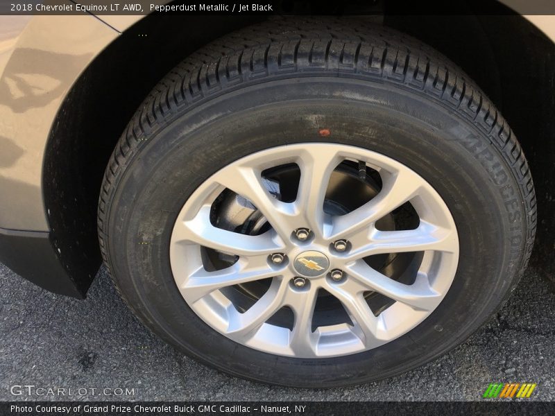 Pepperdust Metallic / Jet Black 2018 Chevrolet Equinox LT AWD