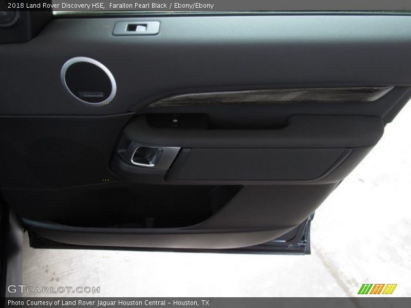 Farallon Pearl Black / Ebony/Ebony 2018 Land Rover Discovery HSE