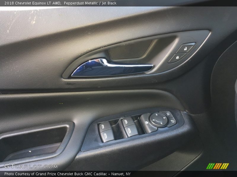 Pepperdust Metallic / Jet Black 2018 Chevrolet Equinox LT AWD