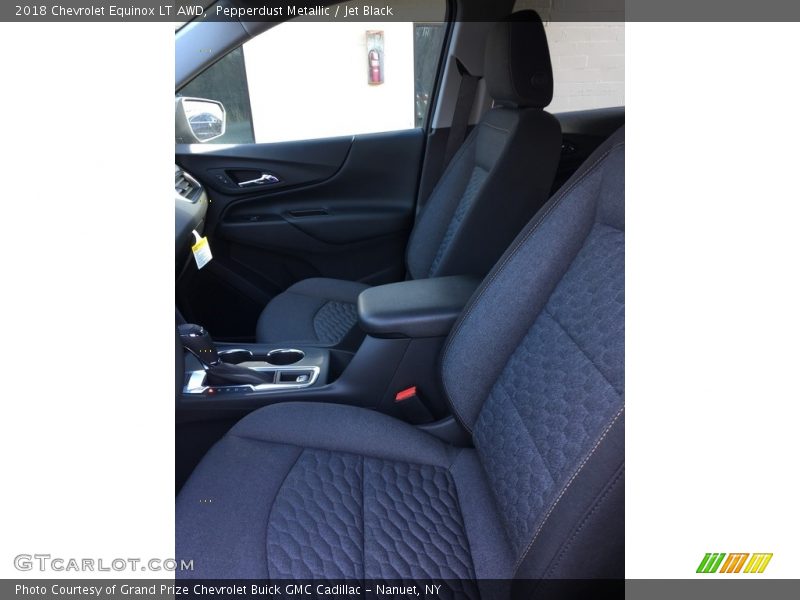 Pepperdust Metallic / Jet Black 2018 Chevrolet Equinox LT AWD