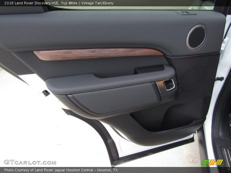 Fuji White / Vintage Tan/Ebony 2018 Land Rover Discovery HSE