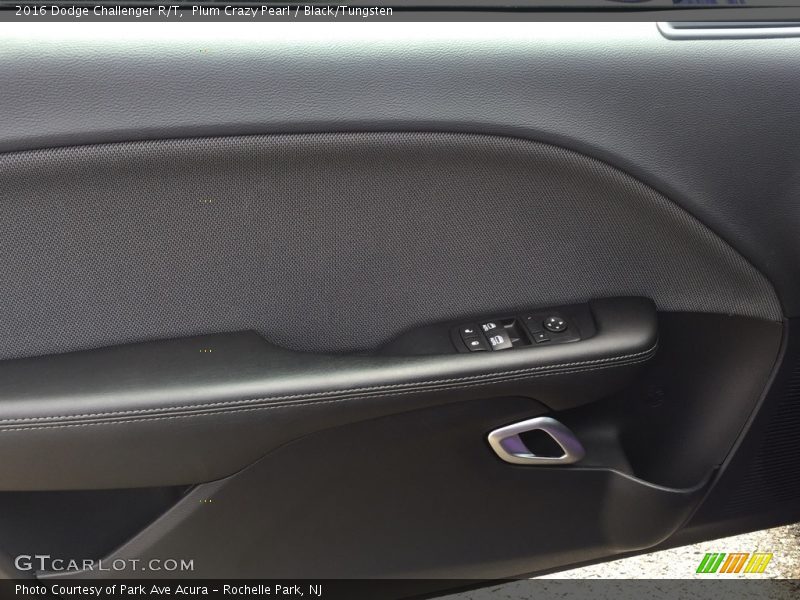 Plum Crazy Pearl / Black/Tungsten 2016 Dodge Challenger R/T