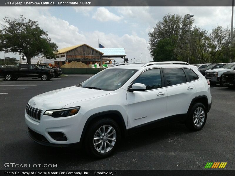 Bright White / Black 2019 Jeep Cherokee Latitude