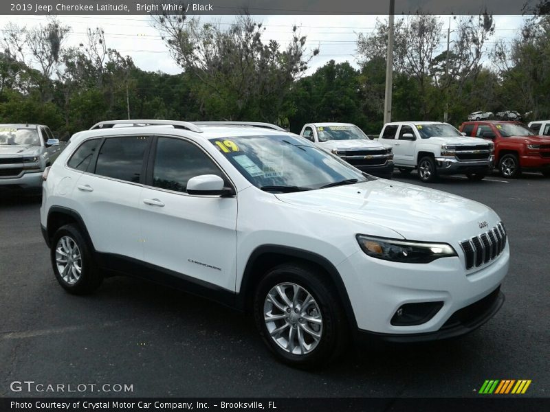 Bright White / Black 2019 Jeep Cherokee Latitude