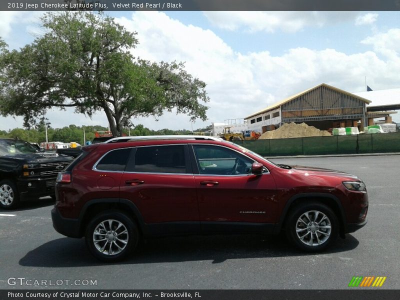 Velvet Red Pearl / Black 2019 Jeep Cherokee Latitude Plus