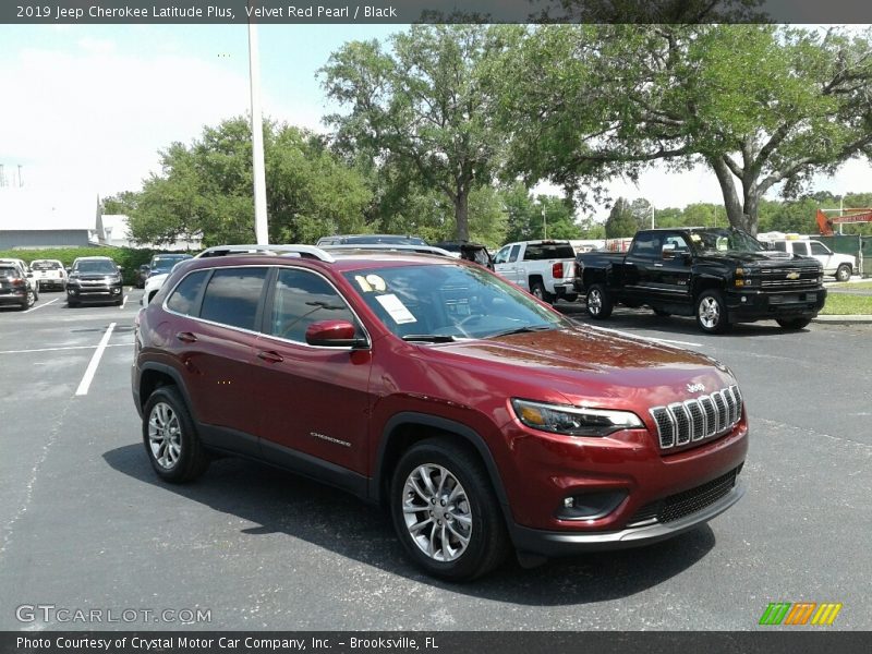 Velvet Red Pearl / Black 2019 Jeep Cherokee Latitude Plus