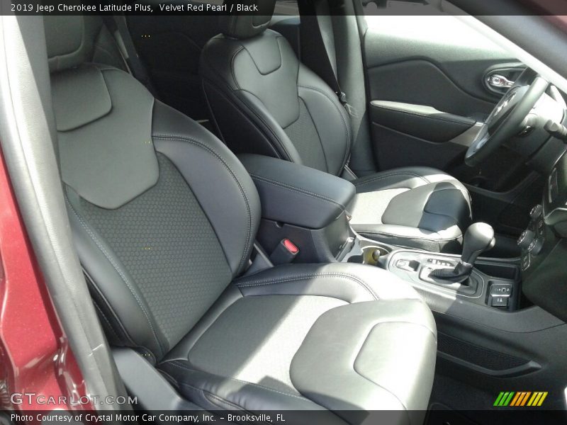 Velvet Red Pearl / Black 2019 Jeep Cherokee Latitude Plus