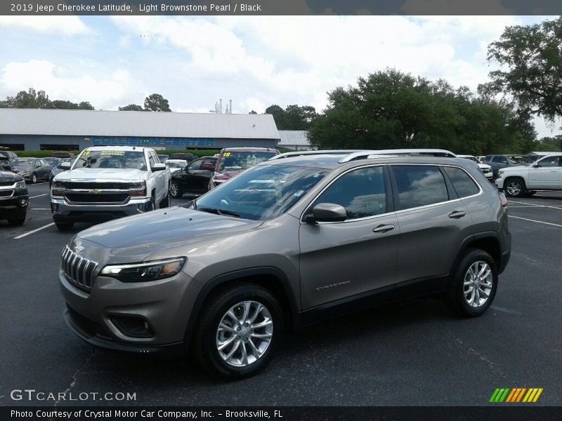 Light Brownstone Pearl / Black 2019 Jeep Cherokee Latitude