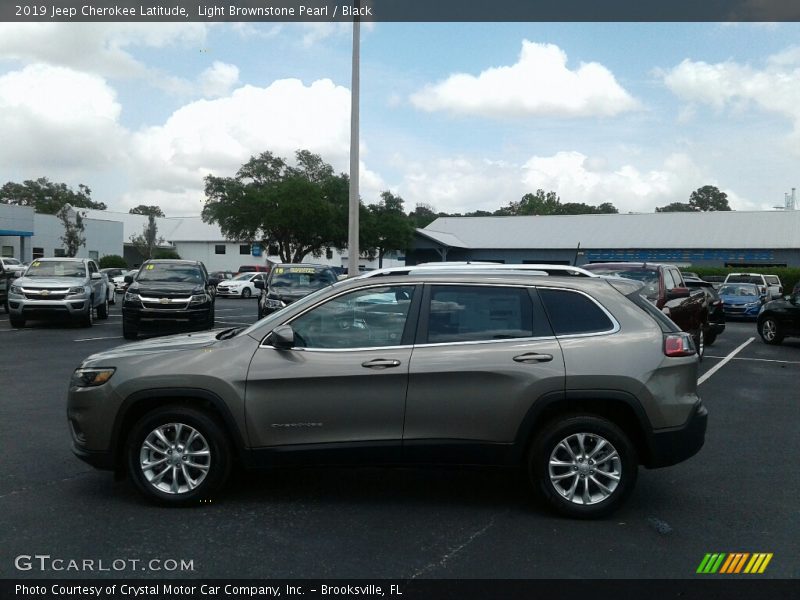 Light Brownstone Pearl / Black 2019 Jeep Cherokee Latitude