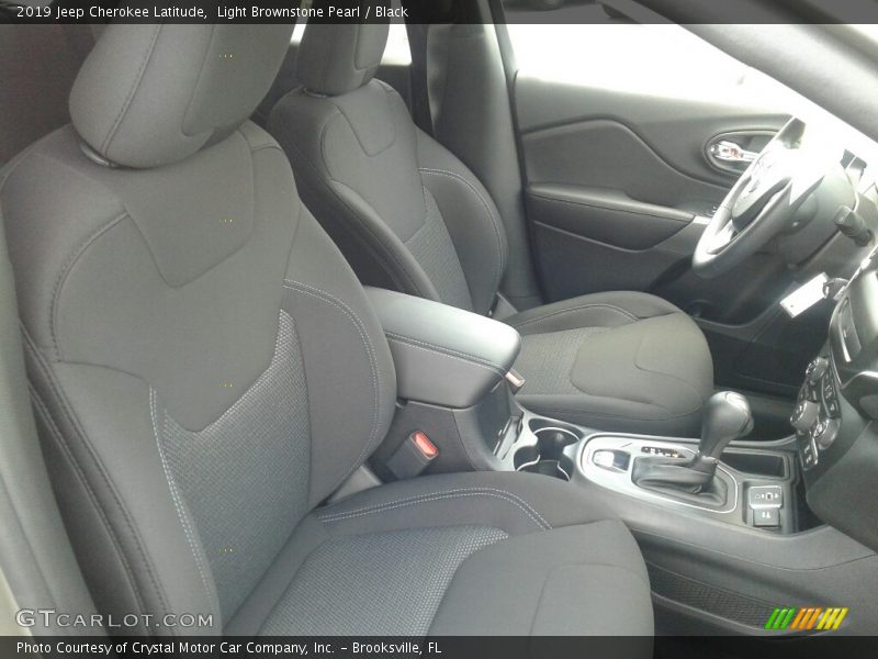 Light Brownstone Pearl / Black 2019 Jeep Cherokee Latitude