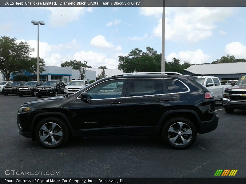 Diamond Black Crystal Pearl / Black/Ski Grey 2019 Jeep Cherokee Limited