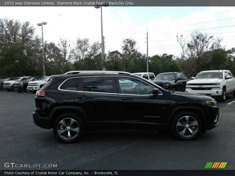 Diamond Black Crystal Pearl / Black/Ski Grey 2019 Jeep Cherokee Limited