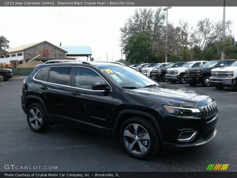 Diamond Black Crystal Pearl / Black/Ski Grey 2019 Jeep Cherokee Limited