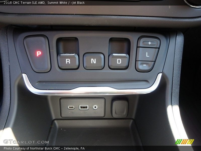 Summit White / ­Jet Black 2018 GMC Terrain SLE AWD