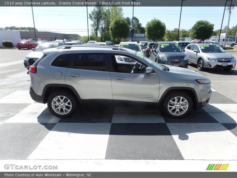 Granite Crystal Metallic / Black/Light Frost Beige 2016 Jeep Cherokee Latitude