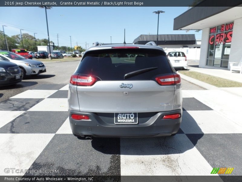 Granite Crystal Metallic / Black/Light Frost Beige 2016 Jeep Cherokee Latitude