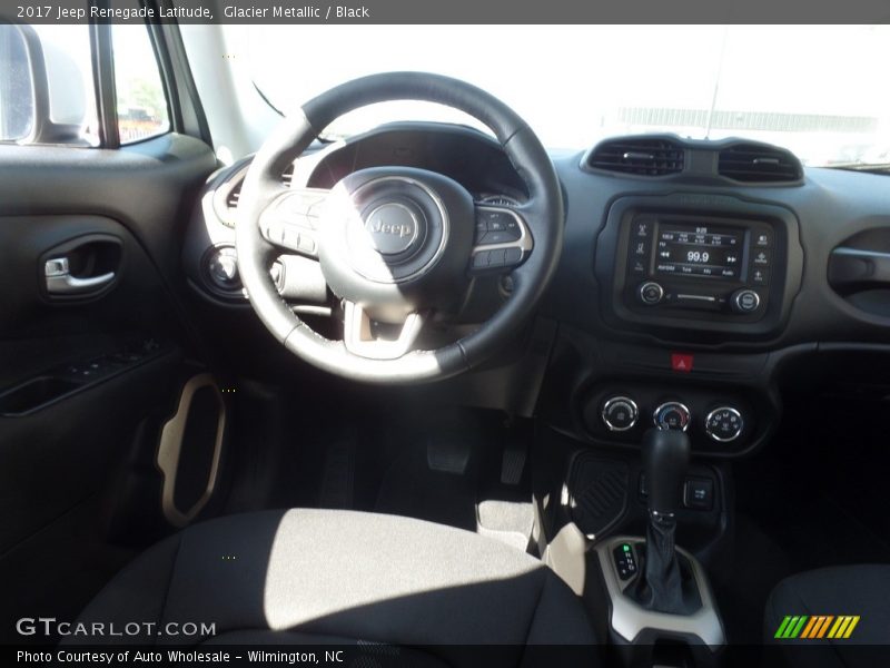 Glacier Metallic / Black 2017 Jeep Renegade Latitude