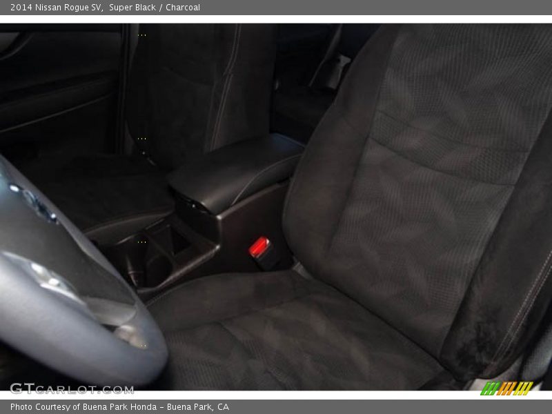 Super Black / Charcoal 2014 Nissan Rogue SV