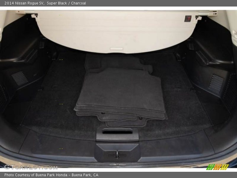 Super Black / Charcoal 2014 Nissan Rogue SV