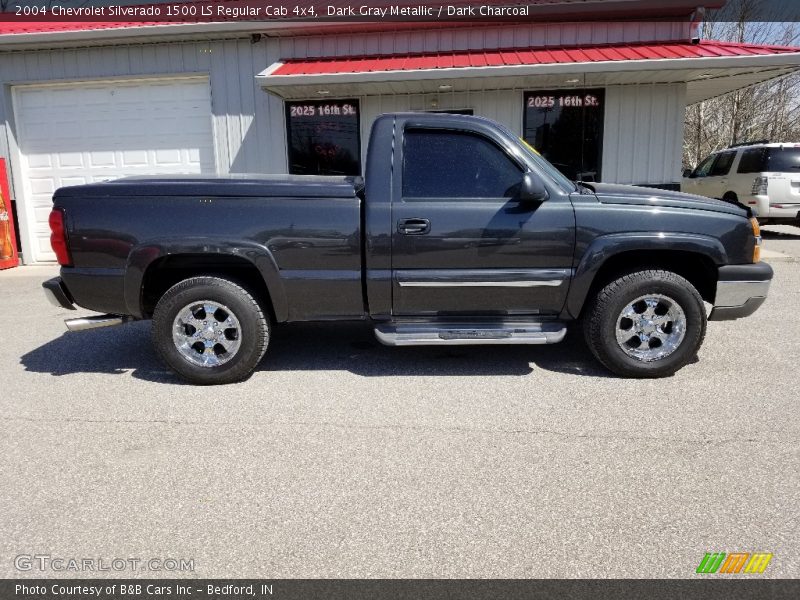 Dark Gray Metallic / Dark Charcoal 2004 Chevrolet Silverado 1500 LS Regular Cab 4x4