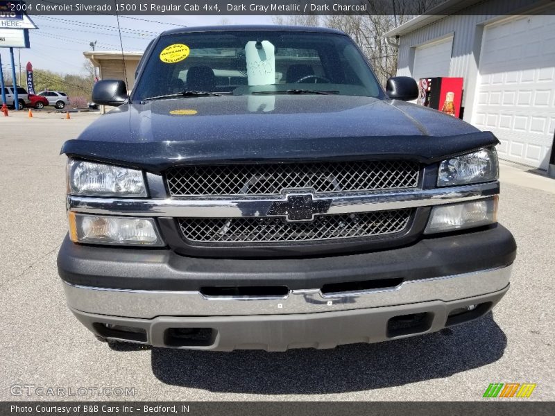 Dark Gray Metallic / Dark Charcoal 2004 Chevrolet Silverado 1500 LS Regular Cab 4x4