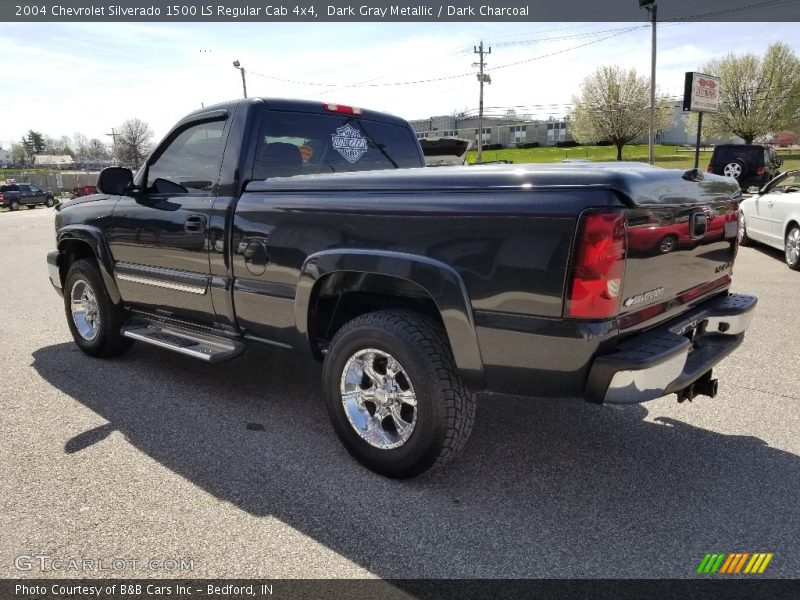 Dark Gray Metallic / Dark Charcoal 2004 Chevrolet Silverado 1500 LS Regular Cab 4x4