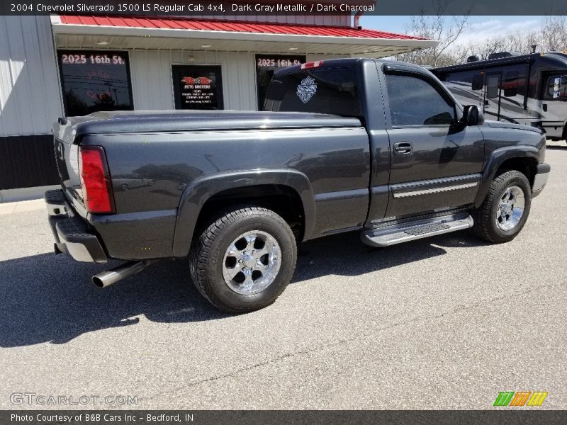 Dark Gray Metallic / Dark Charcoal 2004 Chevrolet Silverado 1500 LS Regular Cab 4x4