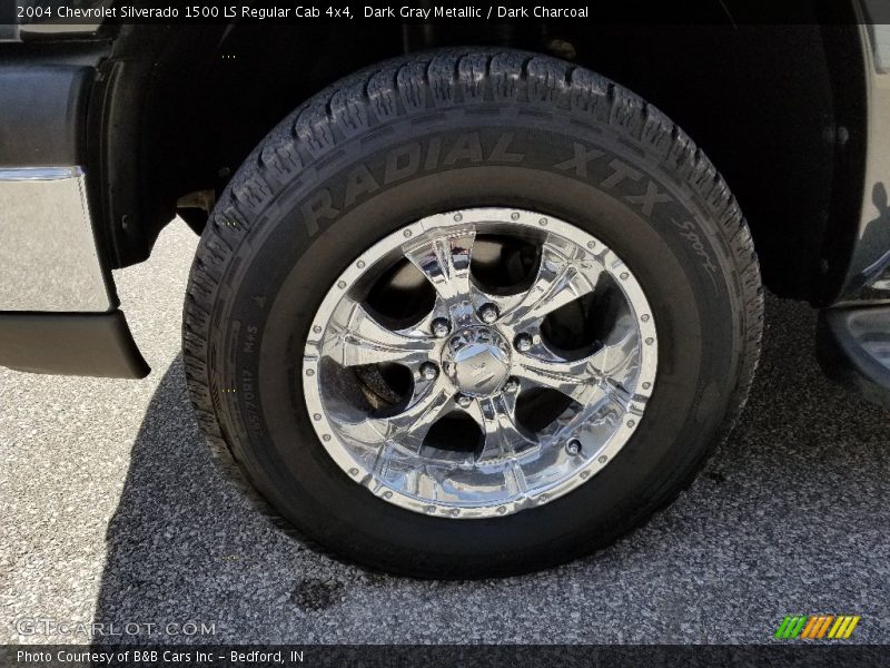 Dark Gray Metallic / Dark Charcoal 2004 Chevrolet Silverado 1500 LS Regular Cab 4x4