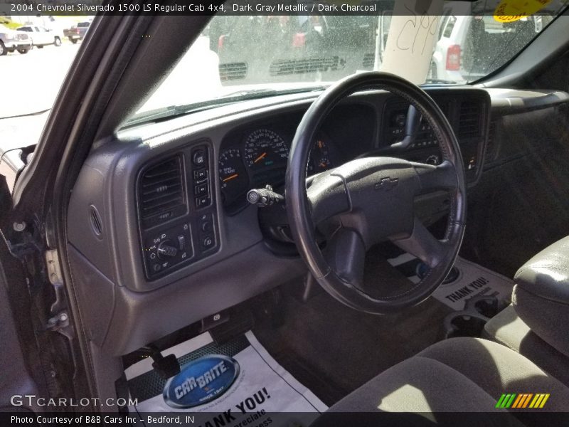 Dark Gray Metallic / Dark Charcoal 2004 Chevrolet Silverado 1500 LS Regular Cab 4x4