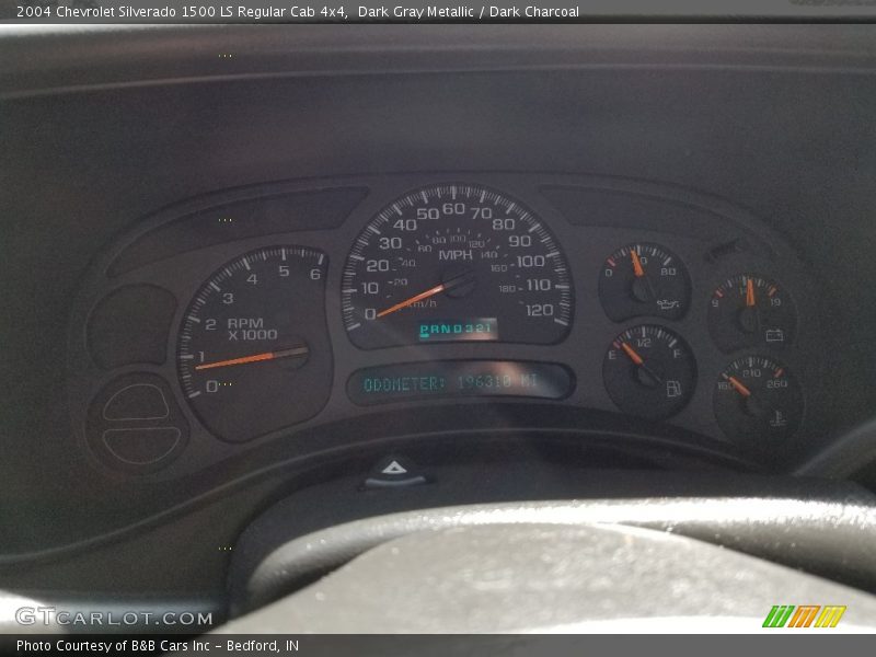 Dark Gray Metallic / Dark Charcoal 2004 Chevrolet Silverado 1500 LS Regular Cab 4x4