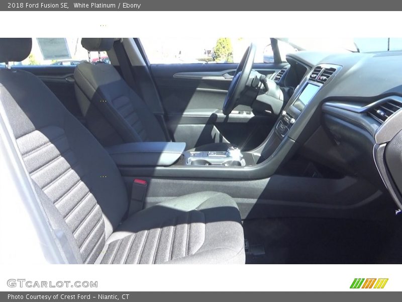 White Platinum / Ebony 2018 Ford Fusion SE