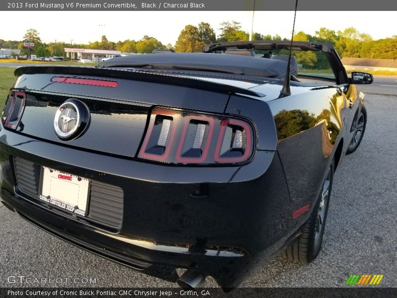 Black / Charcoal Black 2013 Ford Mustang V6 Premium Convertible