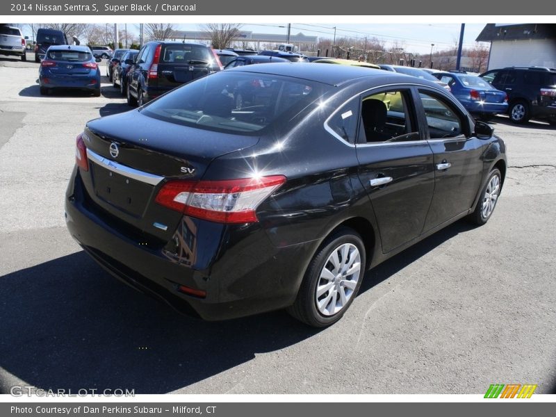 Super Black / Charcoal 2014 Nissan Sentra S