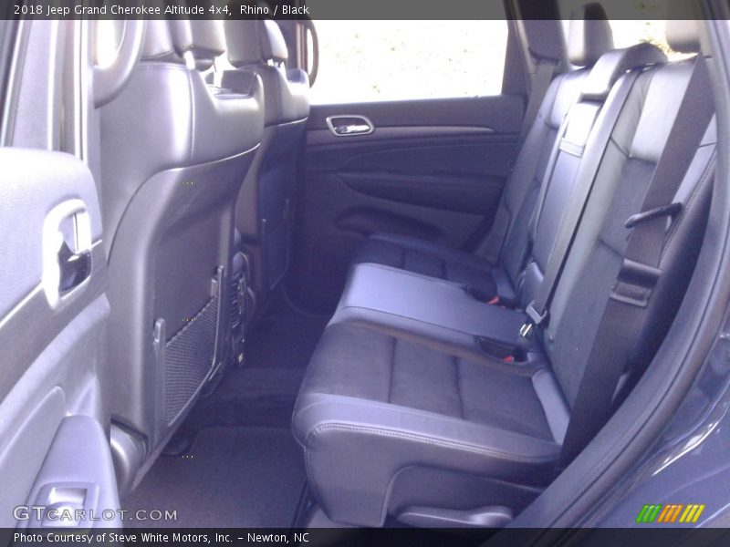 Rhino / Black 2018 Jeep Grand Cherokee Altitude 4x4
