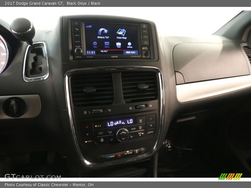 Black Onyx / Black 2017 Dodge Grand Caravan GT