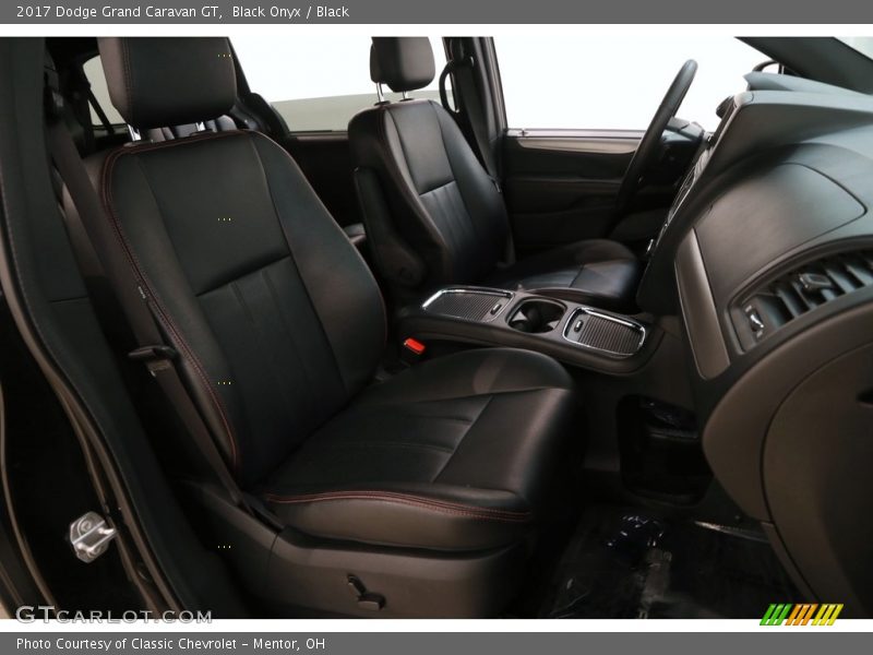 Black Onyx / Black 2017 Dodge Grand Caravan GT