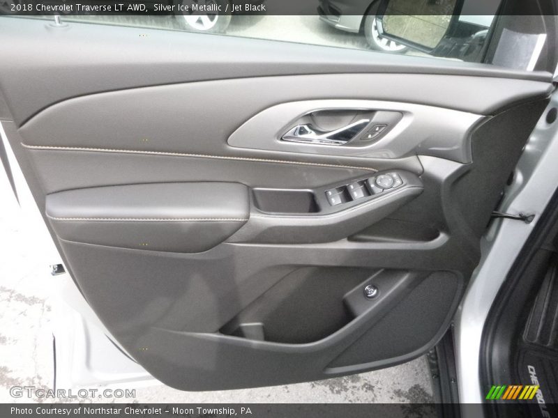 Silver Ice Metallic / Jet Black 2018 Chevrolet Traverse LT AWD