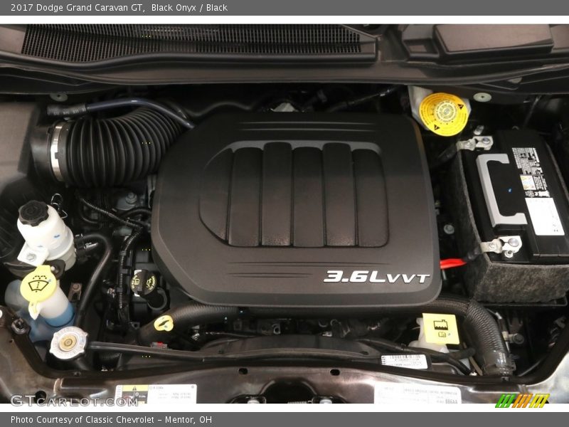 Black Onyx / Black 2017 Dodge Grand Caravan GT