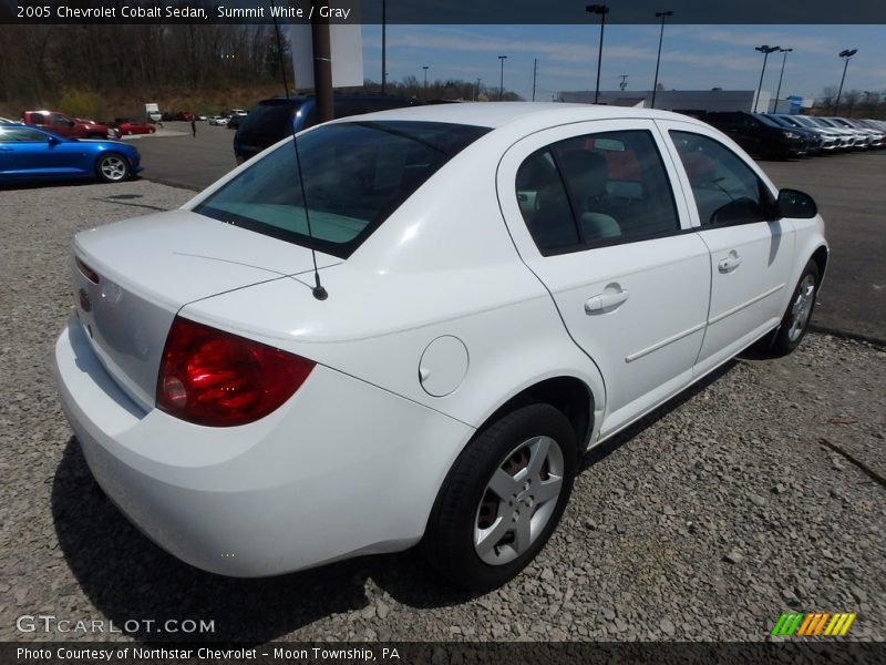 Summit White / Gray 2005 Chevrolet Cobalt Sedan