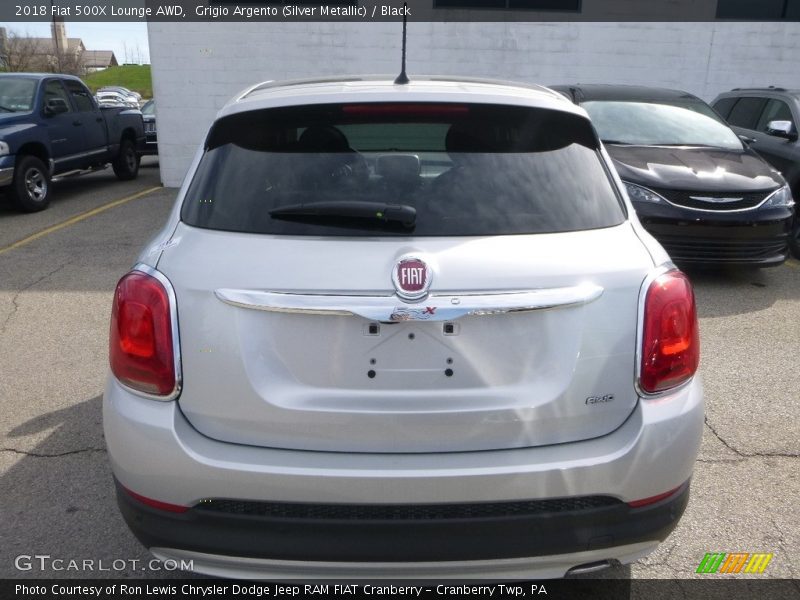 Grigio Argento (Silver Metallic) / Black 2018 Fiat 500X Lounge AWD