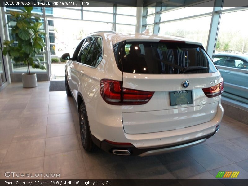 Alpine White / Terra 2018 BMW X5 xDrive35i
